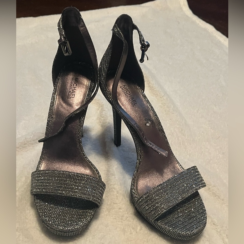 Michael Kors Glittering Silver Heels